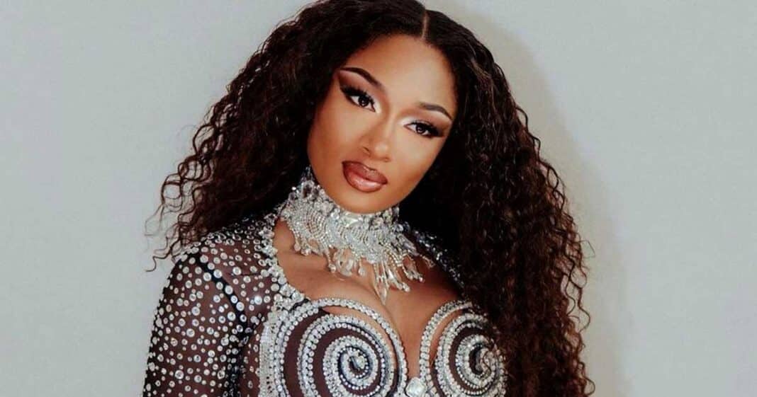 How Did Megan Thee Stallion’s “No Makeup Rule Until Coachella” Went?