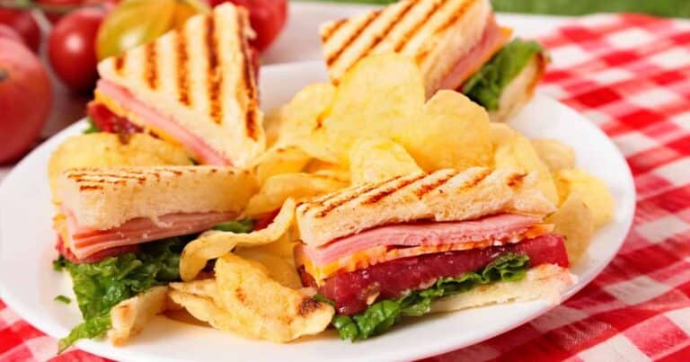 10 Of The Best Chips in A Sandwich Combo You Should Try!