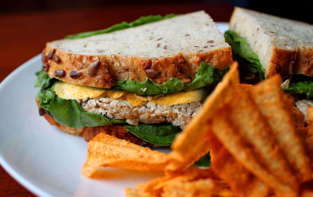 10 Of The Best Chips in A Sandwich Combo You Should Try! 2 10 Of The Best Chips in A Sandwich Combo You Should Try! 2